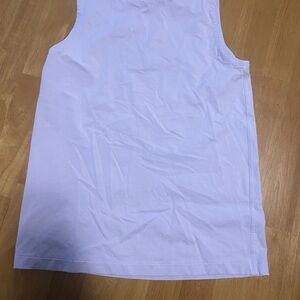 Lululemon Basic Sleeveless Tank Top in Light Lavender